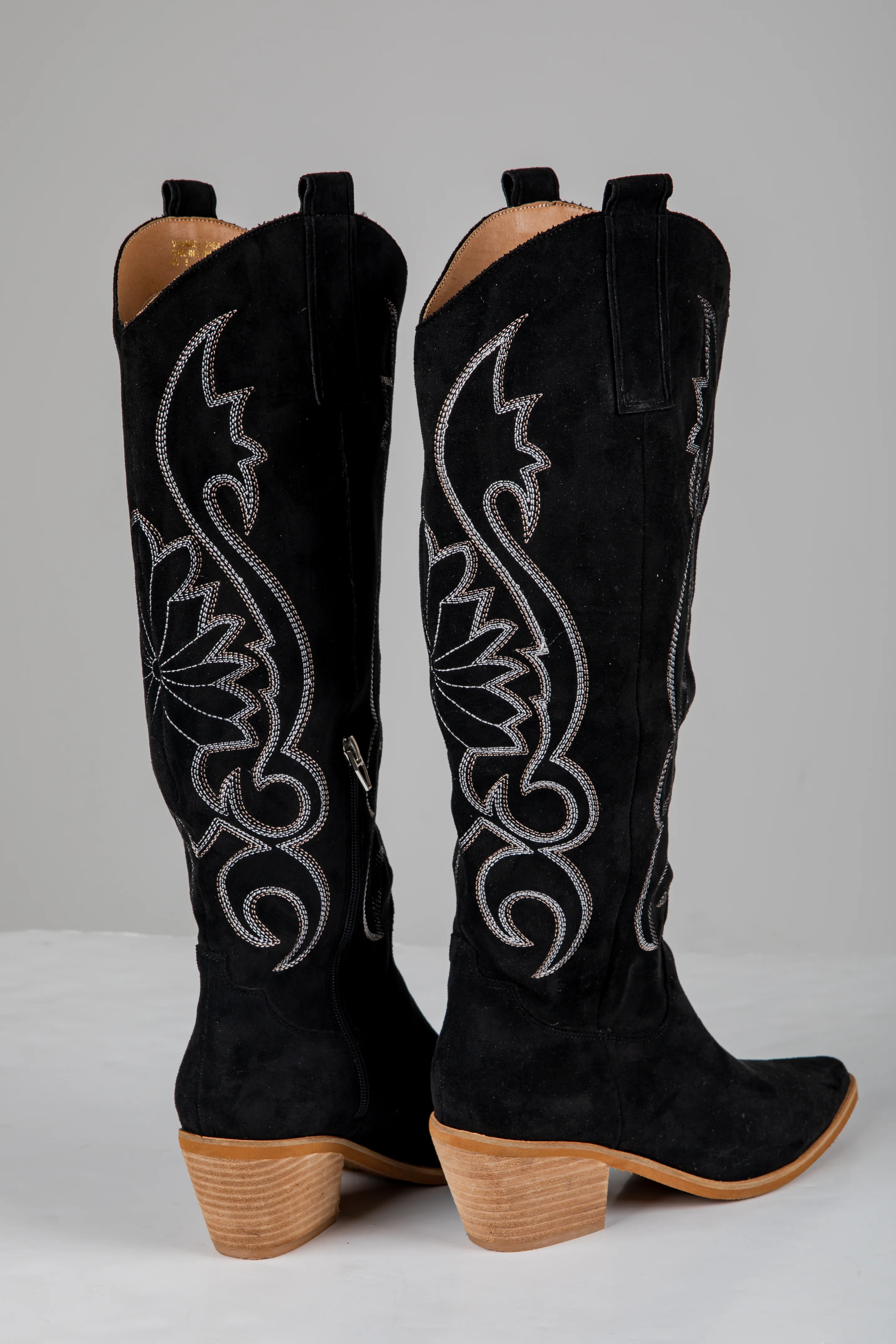 FINAL SALE - For Good Reason Black Western Boots 9 FINAL SALE - For Good Reason Black Western Boots