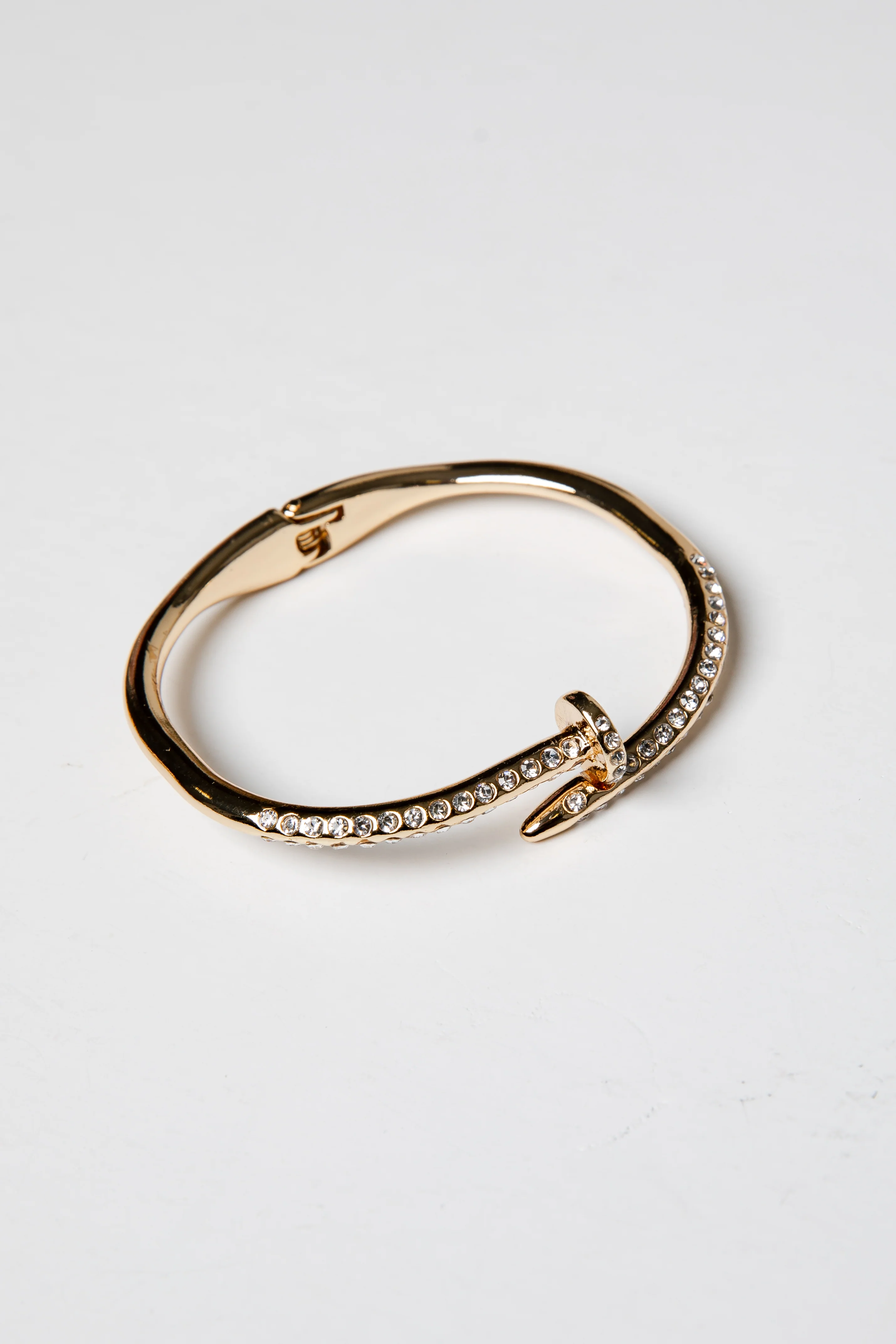 Vienna Golden Quatrefoil Charm Bangle Bracelet Set