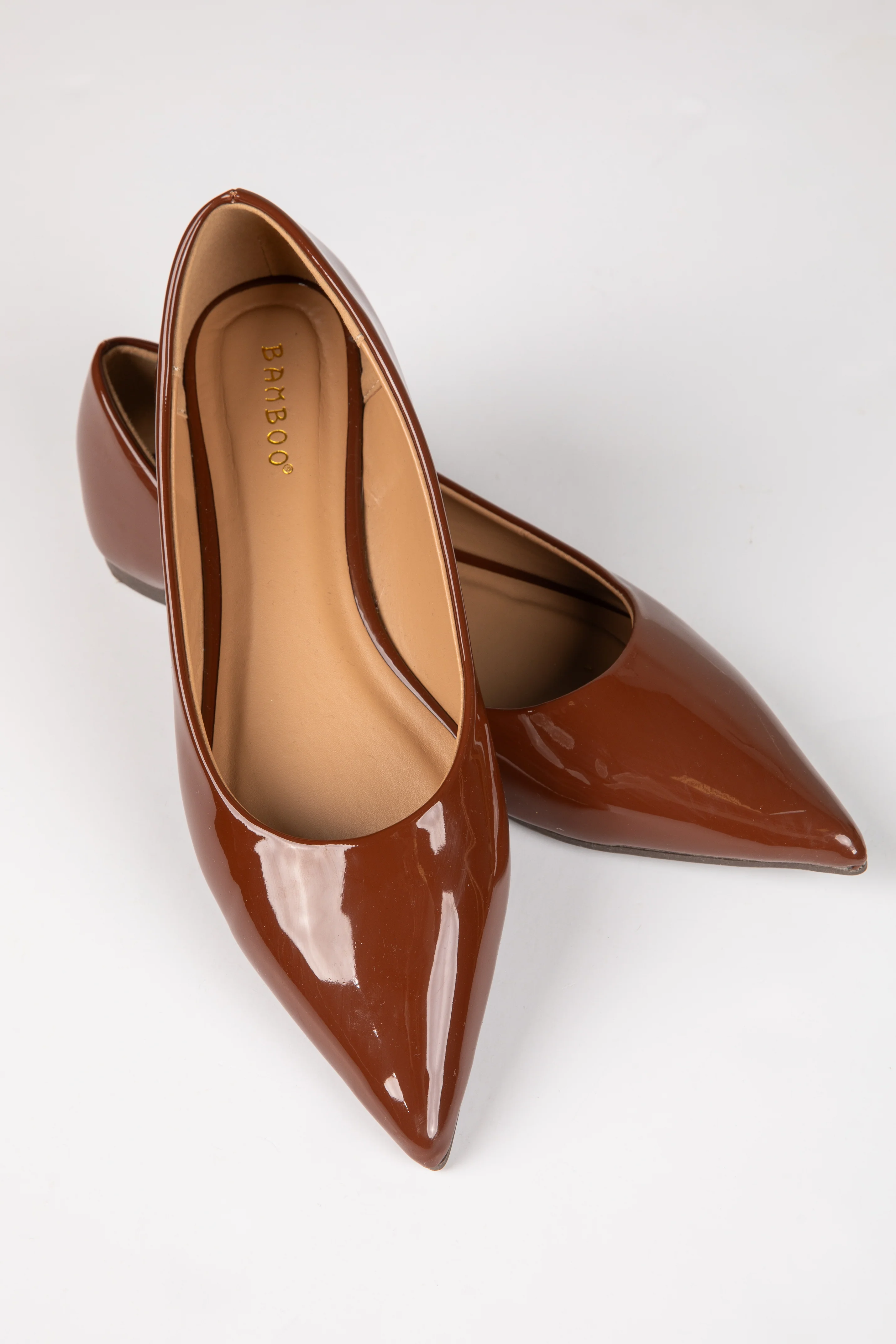 FINAL SALE - Run The Show Pointed Toe Flats