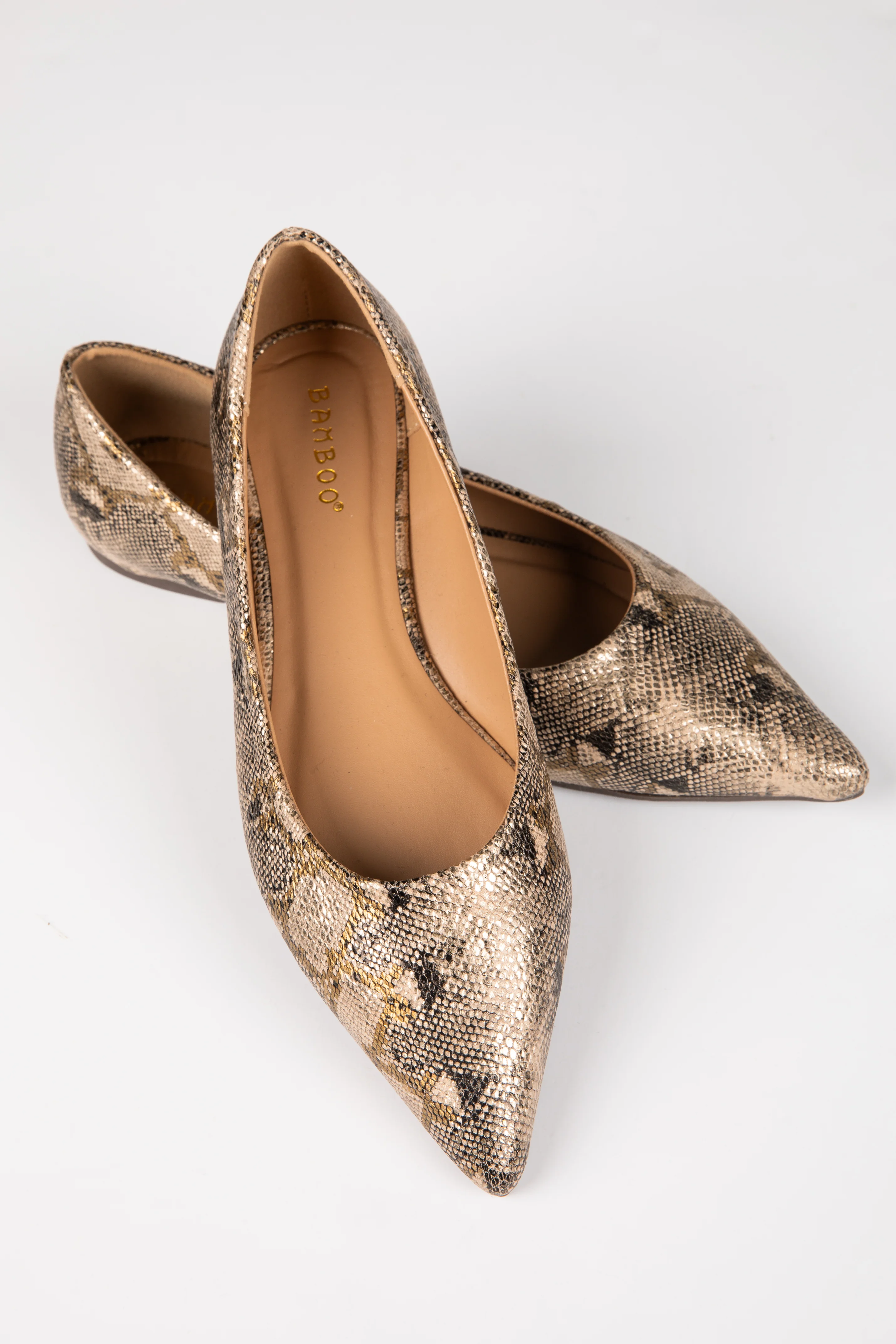 FINAL SALE - Run The Show Pointed Toe Flats