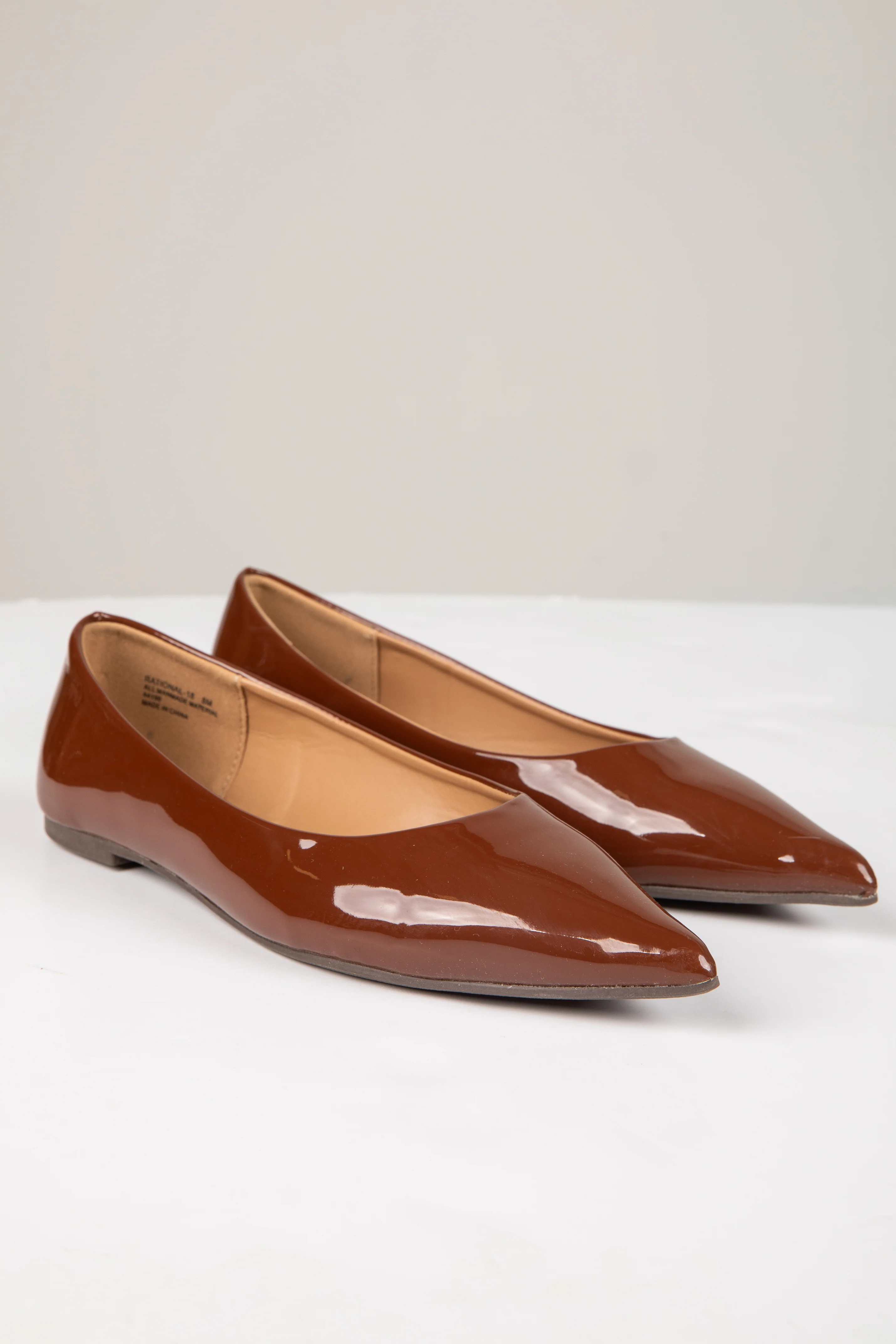 FINAL SALE - Run The Show Pointed Toe Flats