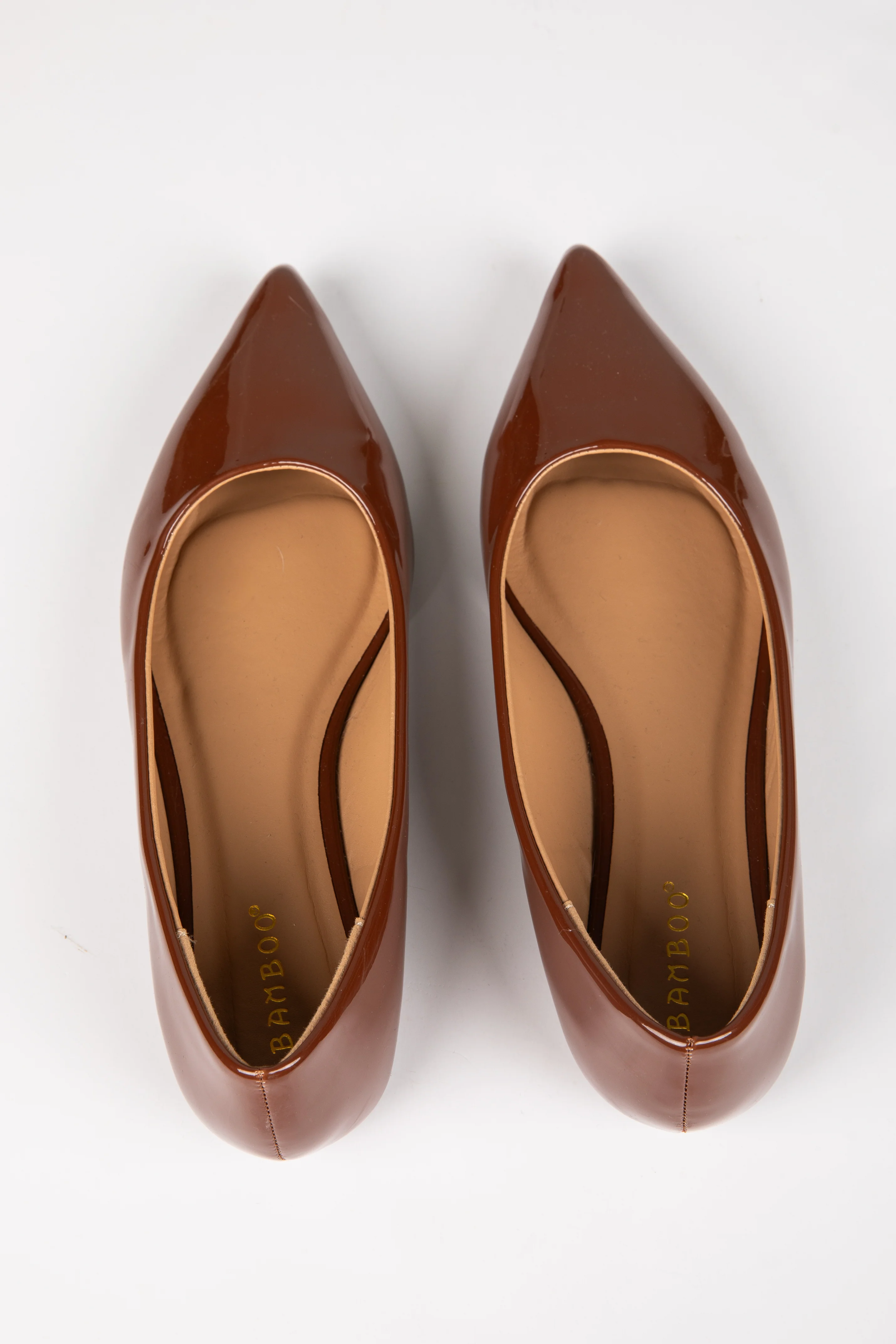 FINAL SALE - Run The Show Pointed Toe Flats