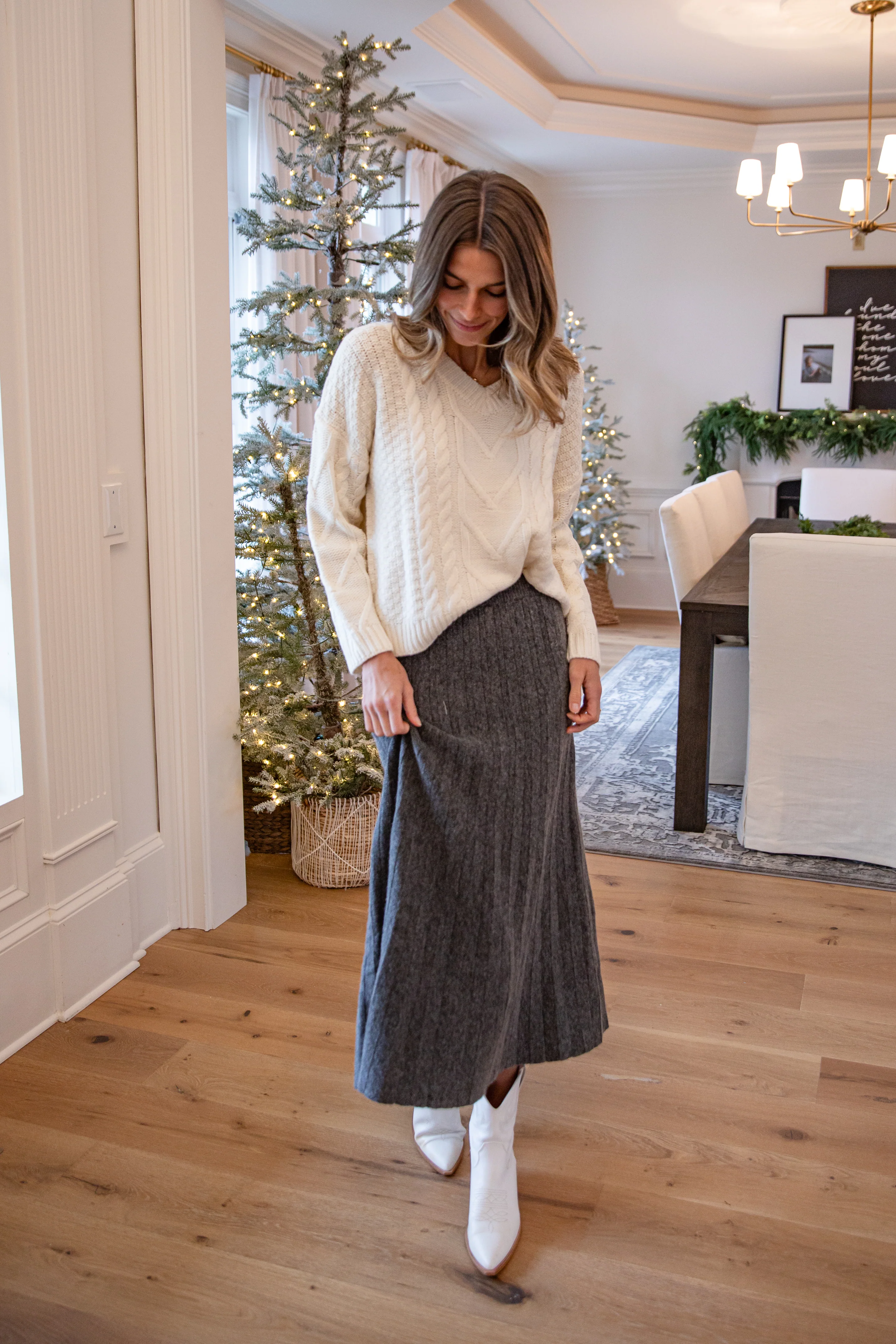 Effortlessly Cozy Charcoal Knit Midi Skirt