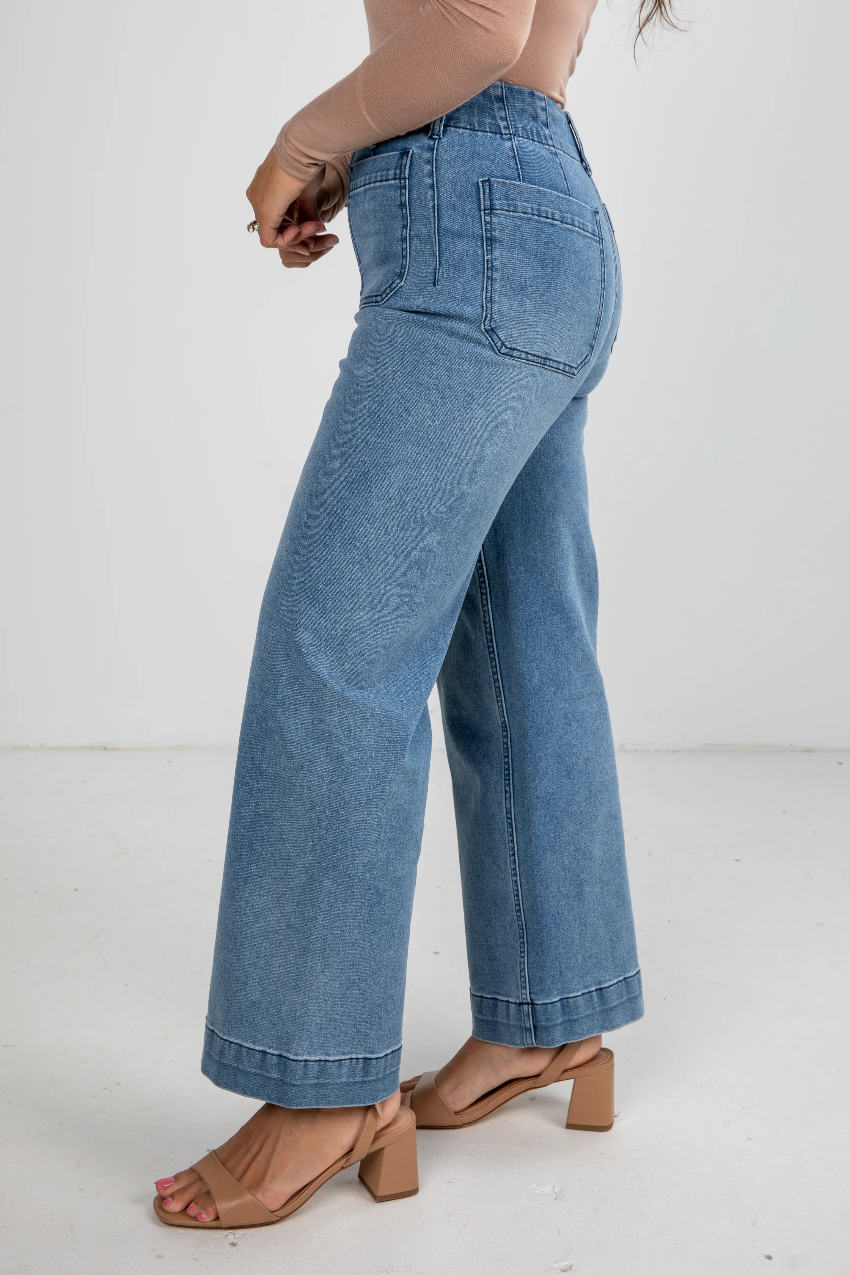 FINAL SALE - Kelsey Medium Wash High-Rise Wide Leg Jeans