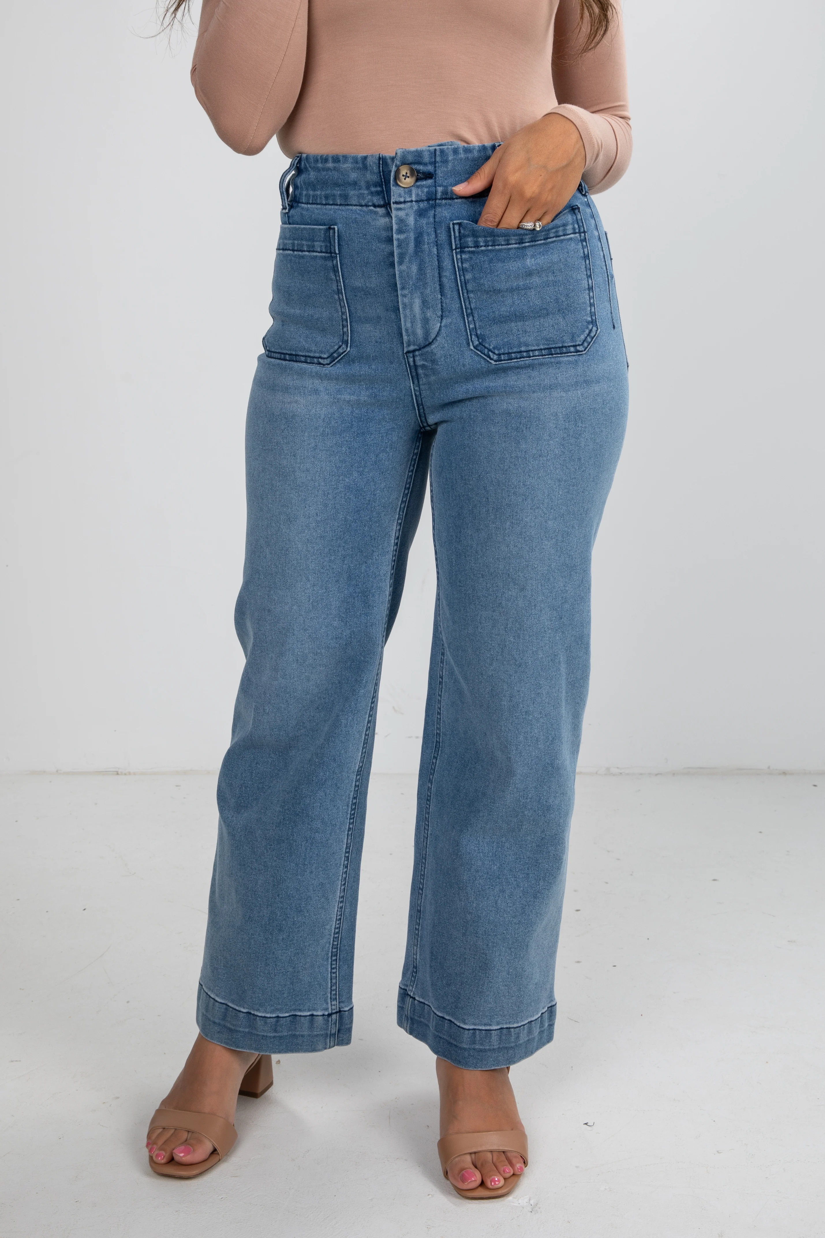 FINAL SALE - Kelsey Medium Wash High-Rise Wide Leg Jeans